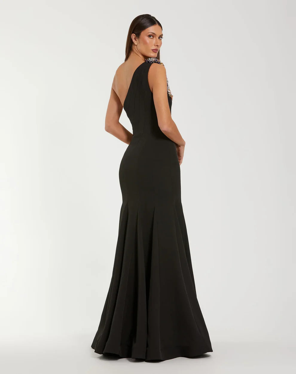 Mac Duggal 11843