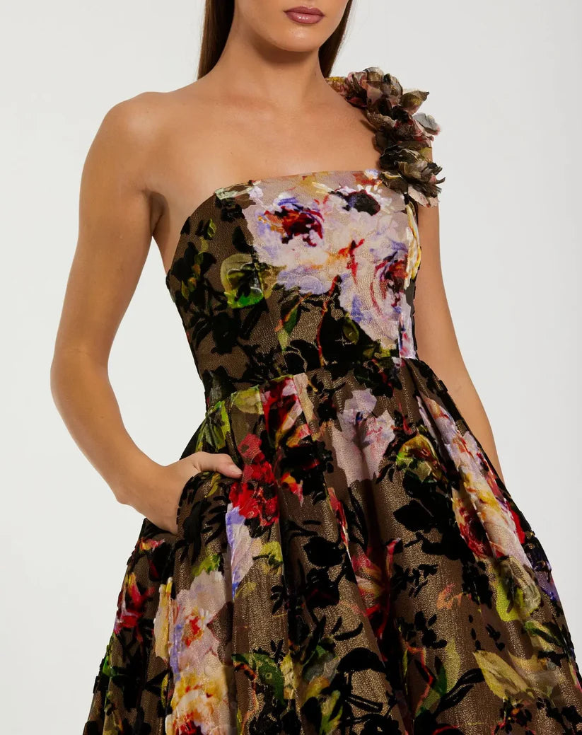 Mac Duggal 11979