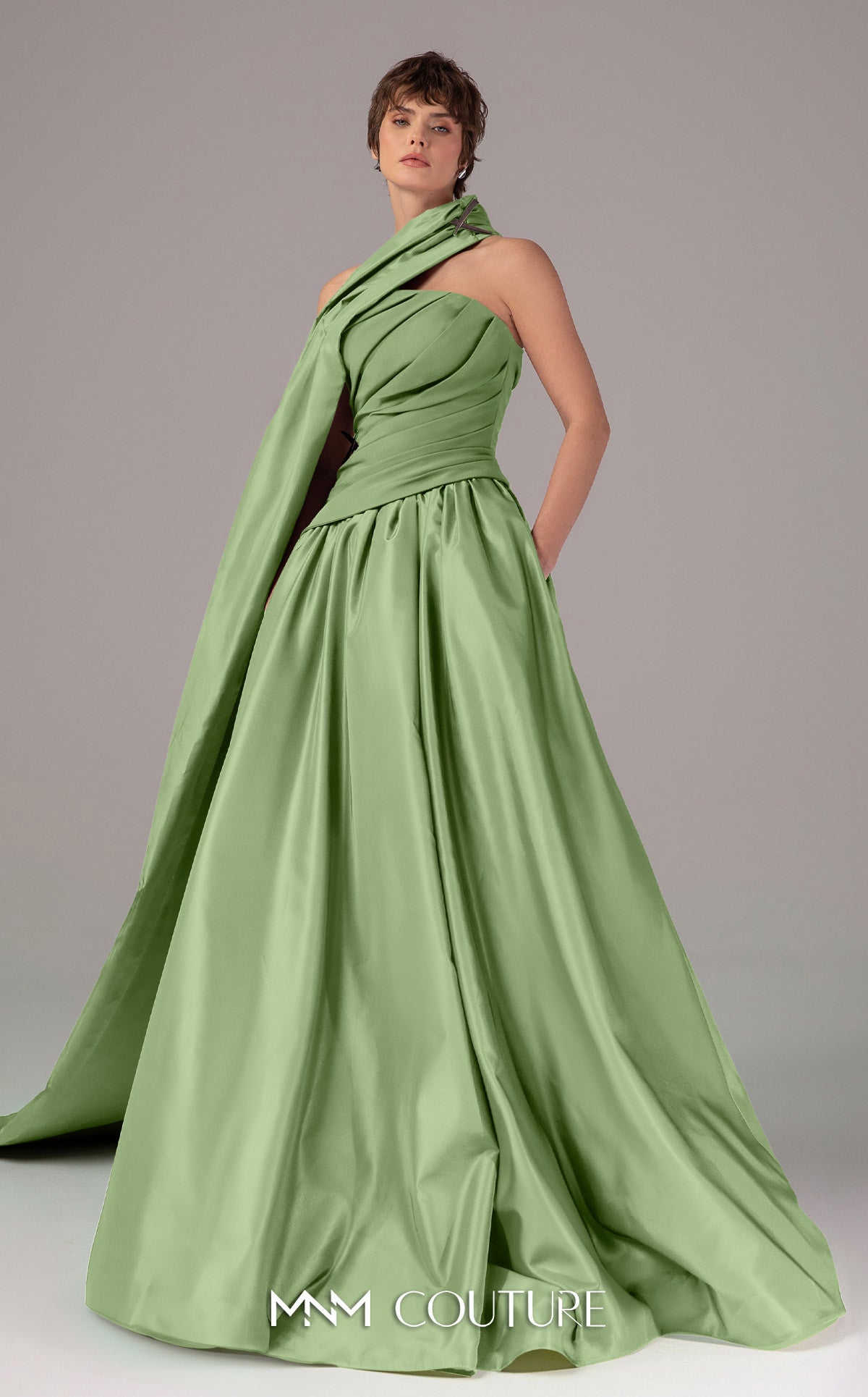 MNM Couture E0089
