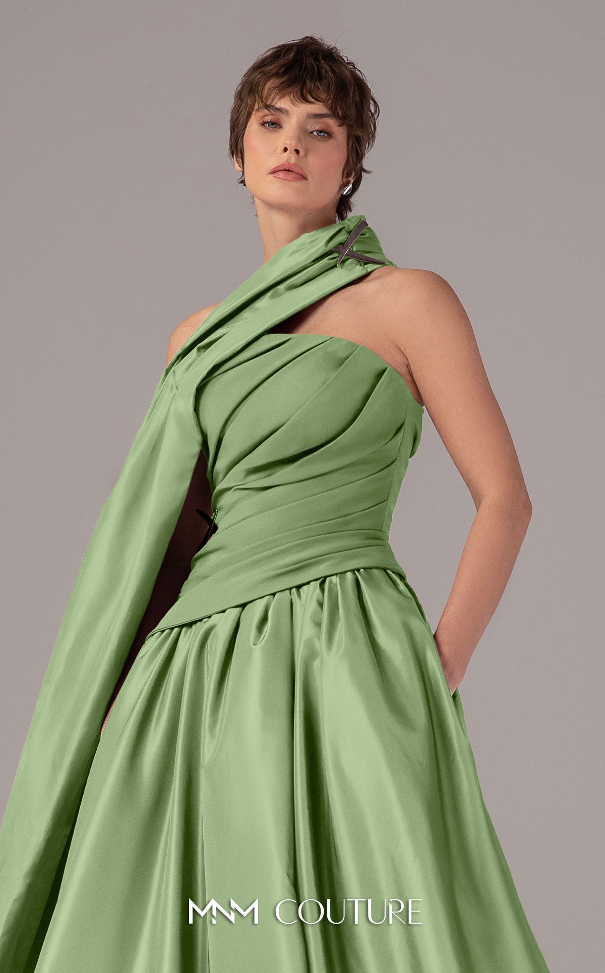 MNM Couture E0089