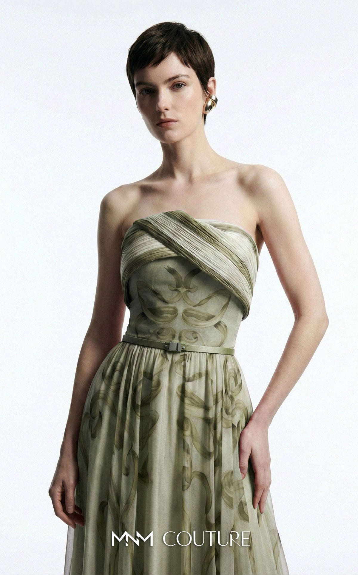 MNM Couture E0129