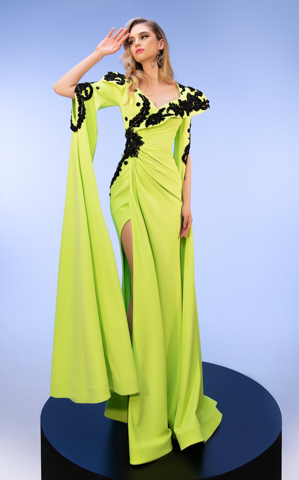 MNM Couture F02802