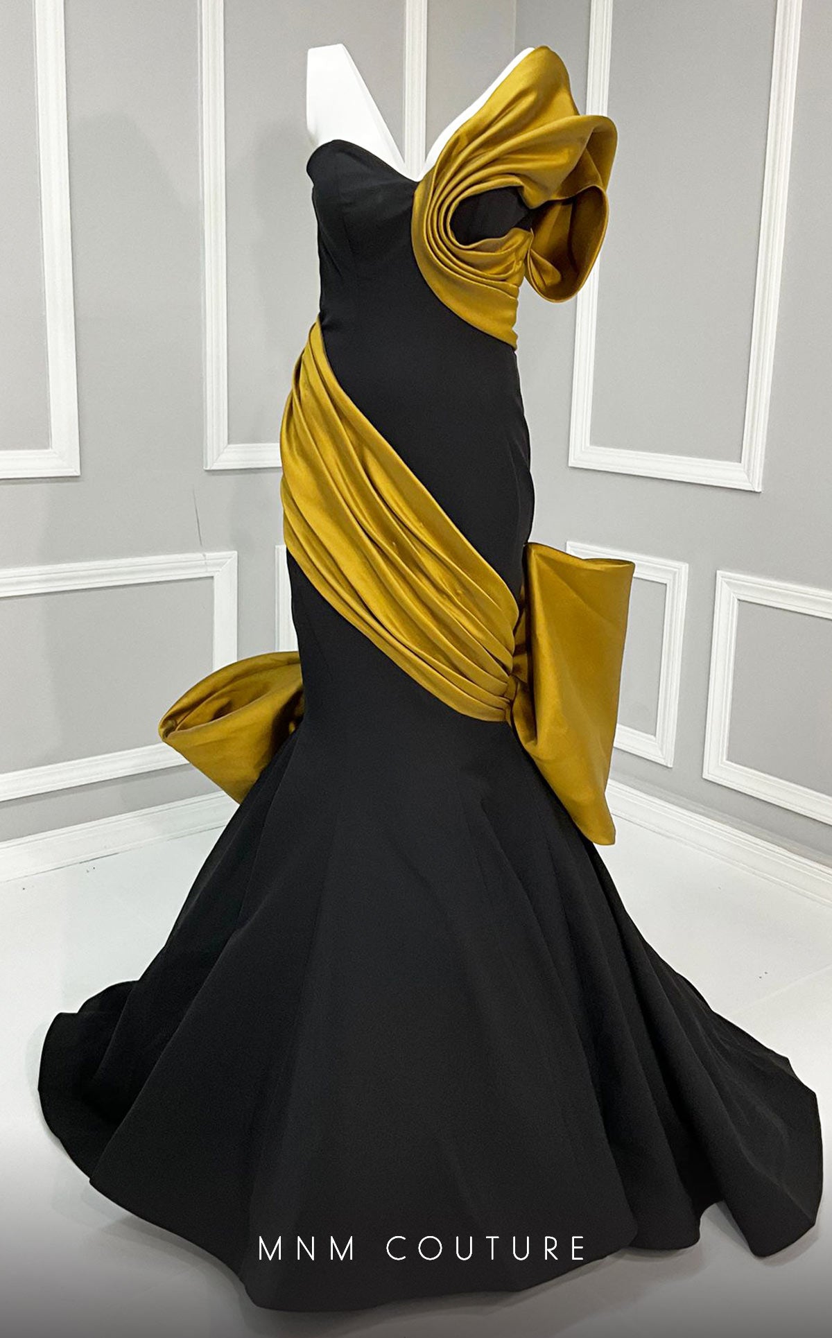 MNM Couture F02883