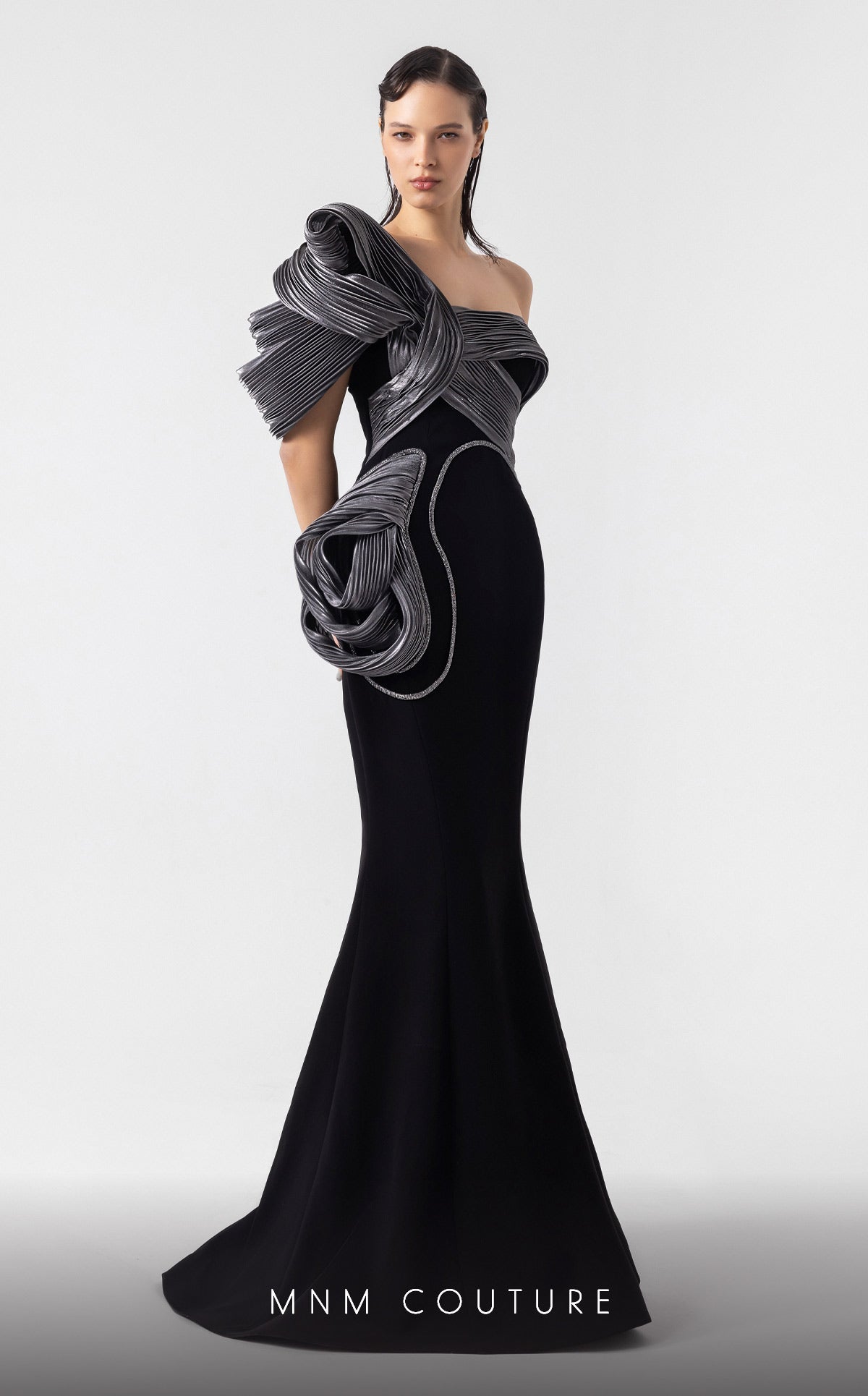 MNM Couture G1913