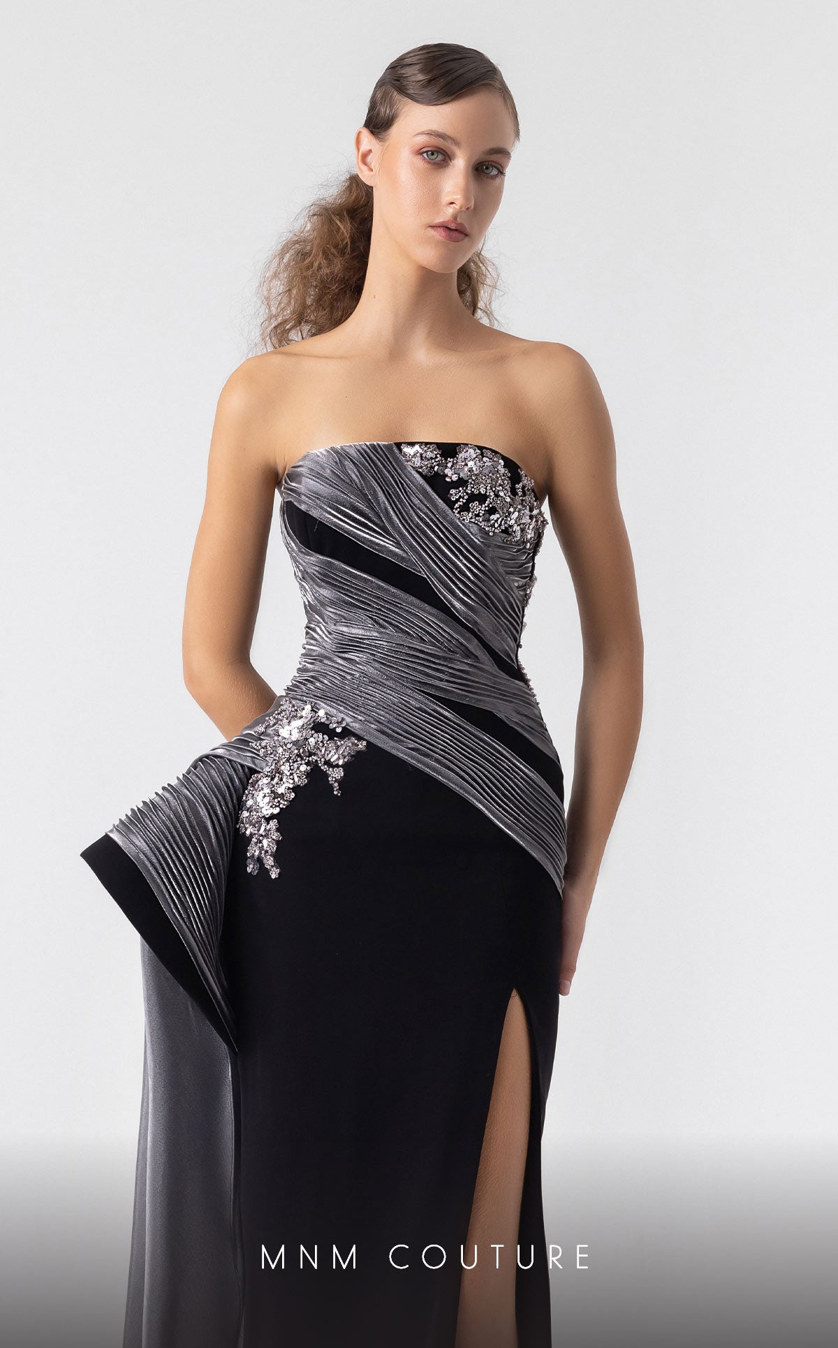MNM Couture G1938