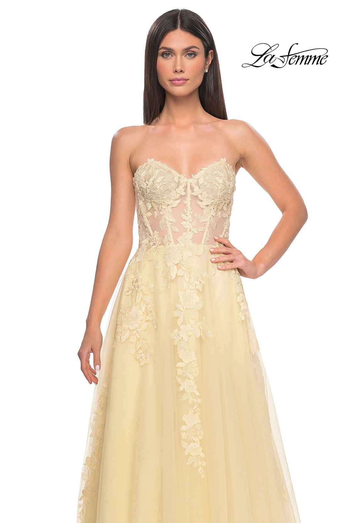 La-Femme-32082-Sweetheart-Neckline-Zipper-Back-High-Slit-Lace-Tulle-A-Line-Pale-Yellow-Evening-Dress-B-Chic-Fashions-Prom-Dress