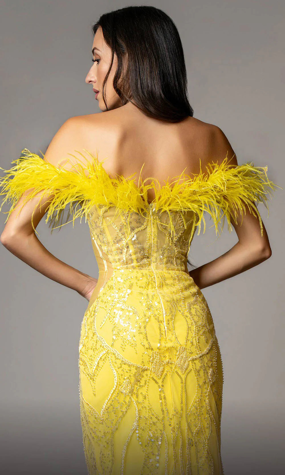 MNM Couture M1048