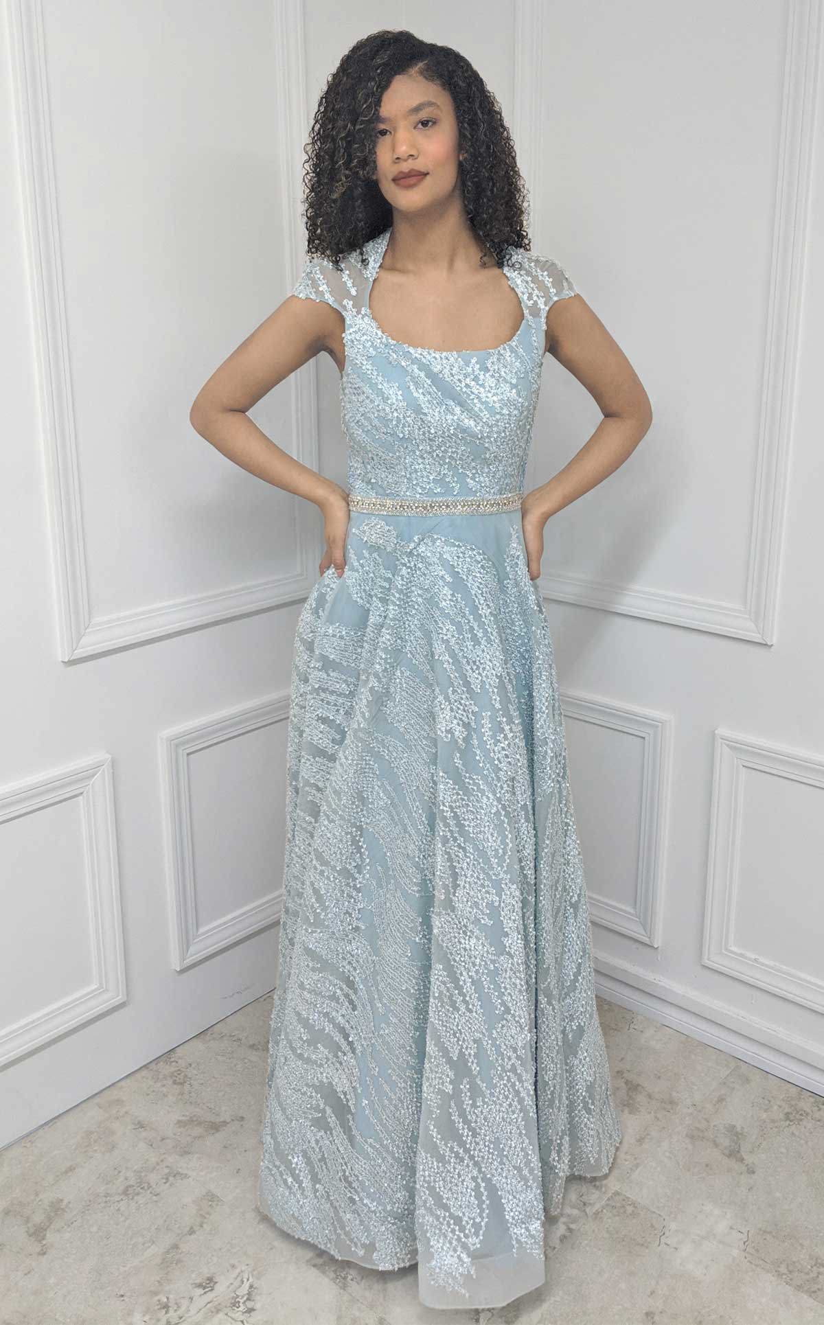 MNM Couture M1807