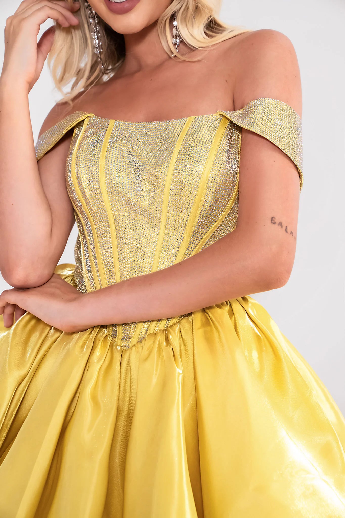 Portia and Scarlett PS24762