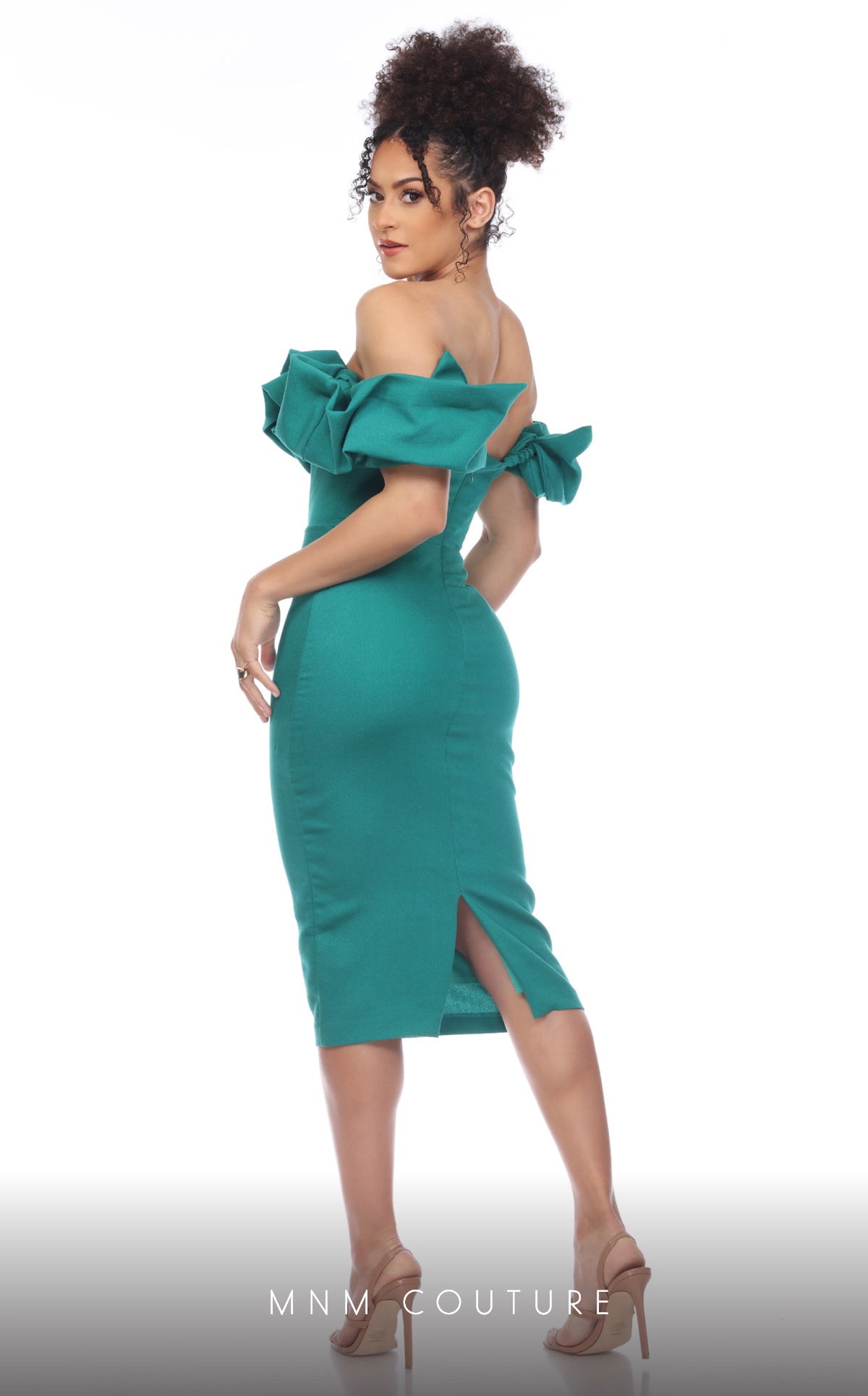 MNM Couture R01090