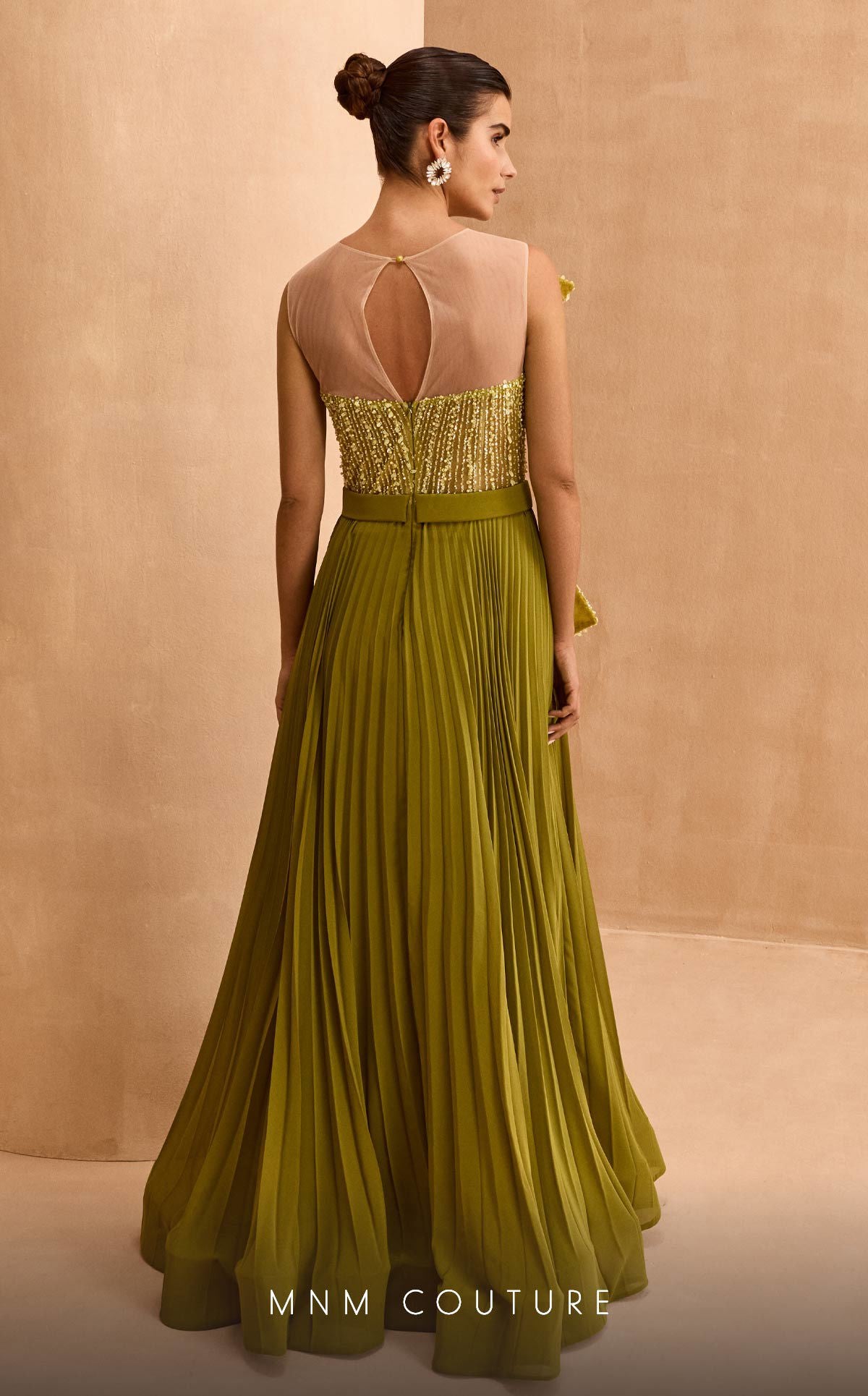 MNM Couture V07014