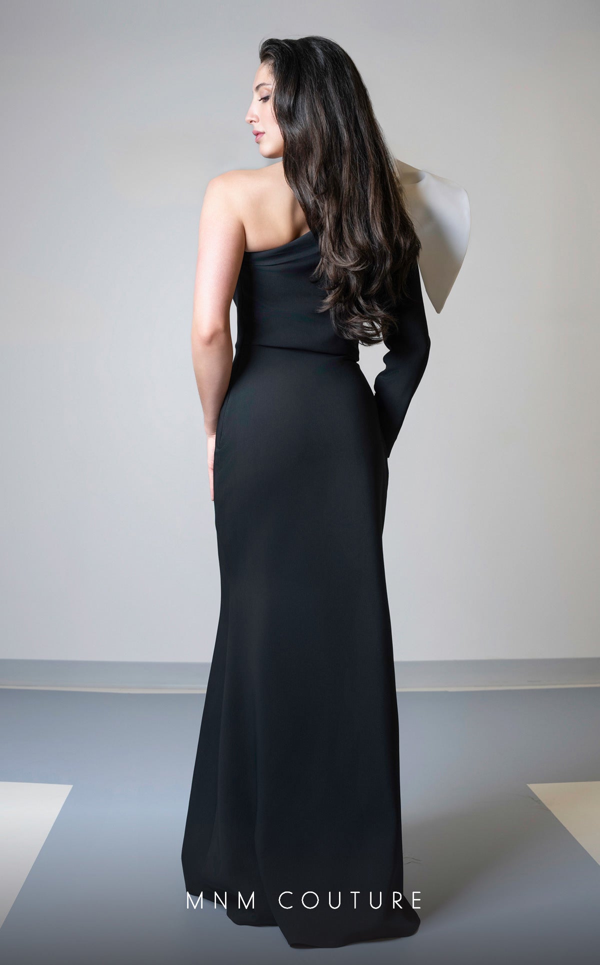 MNM Couture V07245