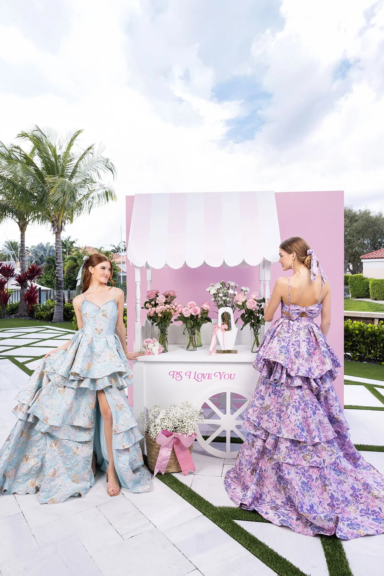 Portia & Scarlett XO181