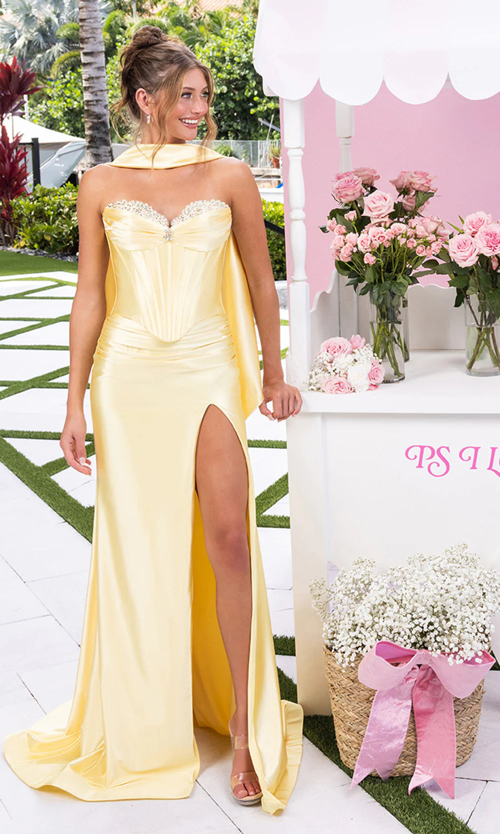 Portia & Scarlett XO190
