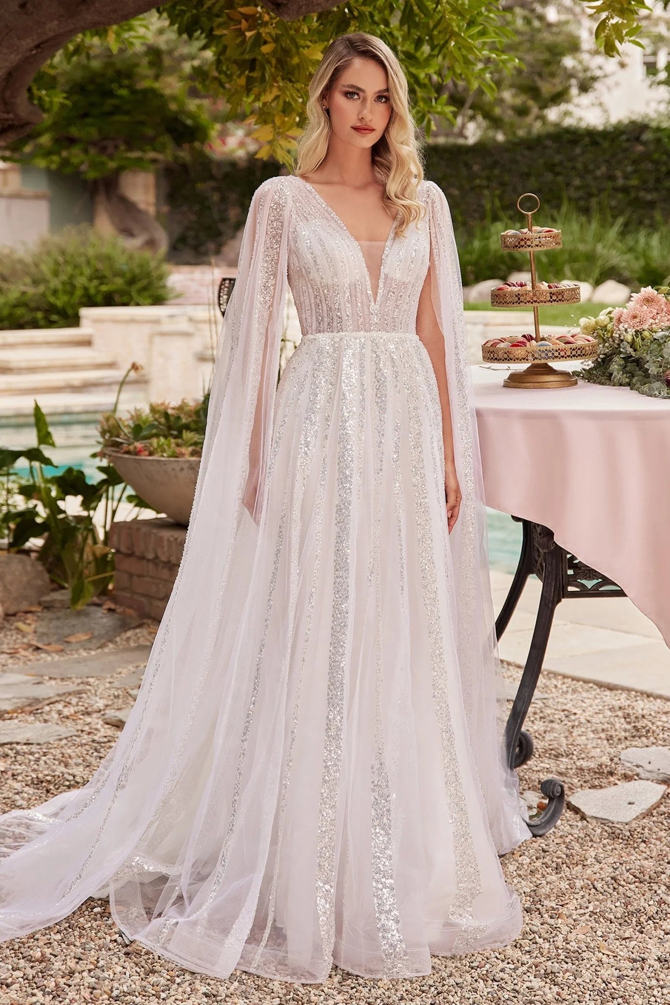 Andrea and Leo CD852W