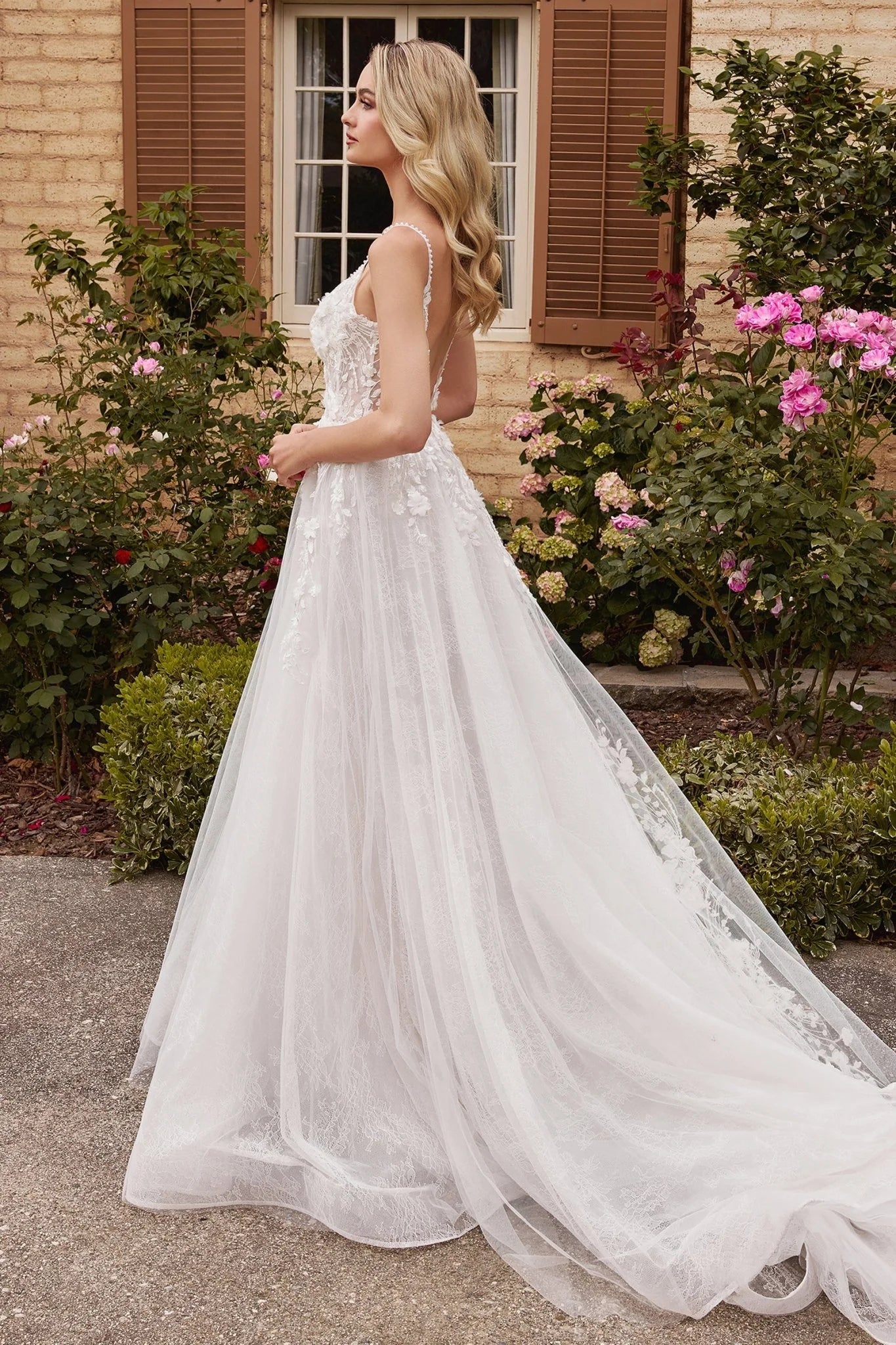 Andrea and Leo CD857W