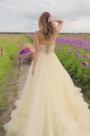 Sherri-Hill-56270-Sweetheart-Neckline-Ball-Gowns-Tulle-Lace-Fabric-Yellow-Long-Dress-Evening-Gown-Prom-Dress-Sherri-Hill-2024