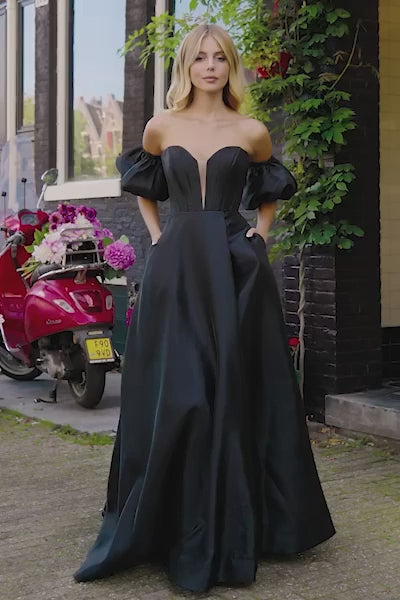 Sherri-Hill-56249-Sweetheart-Neckline-A-Line-Mikado-Fabric-Black-Long-Dress-Evening-Gown-Prom-Dress-Sherri-Hill-2024