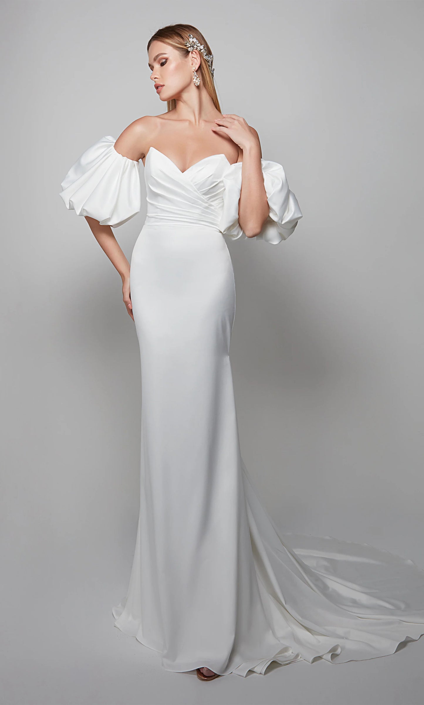 Alyce 7056