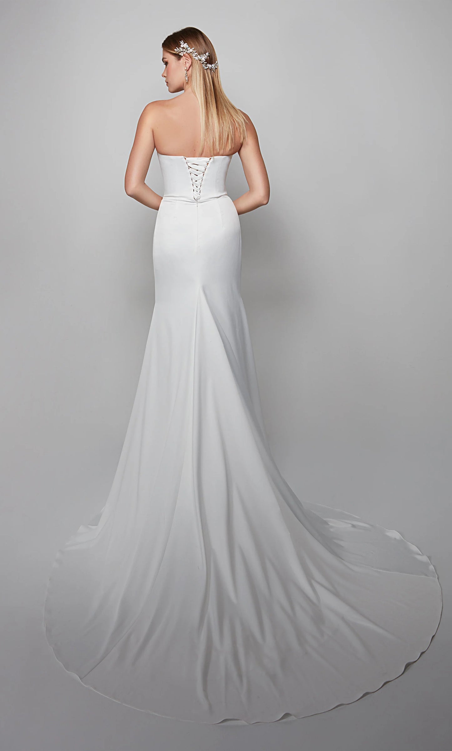 Alyce 7056
