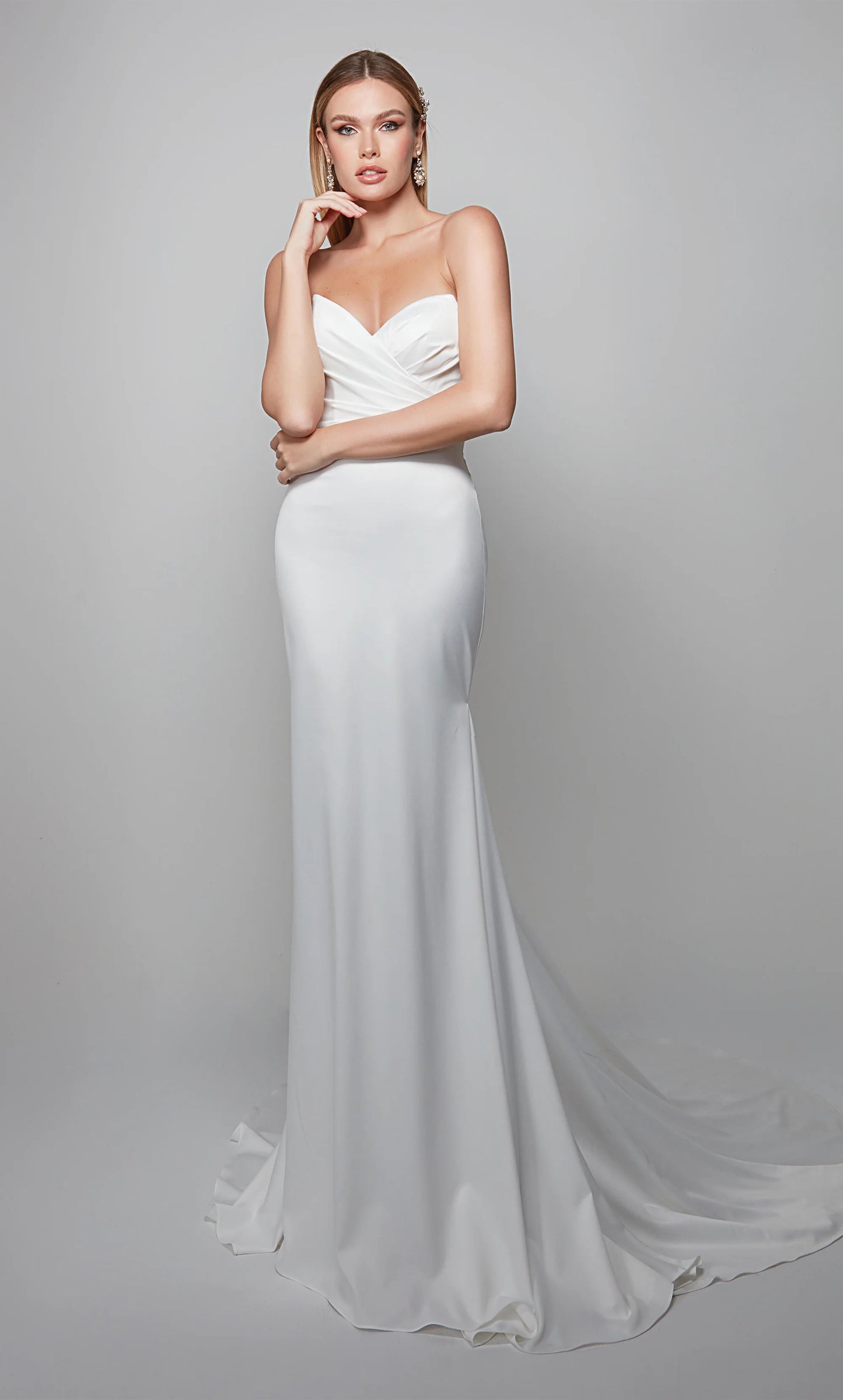 Alyce 7056