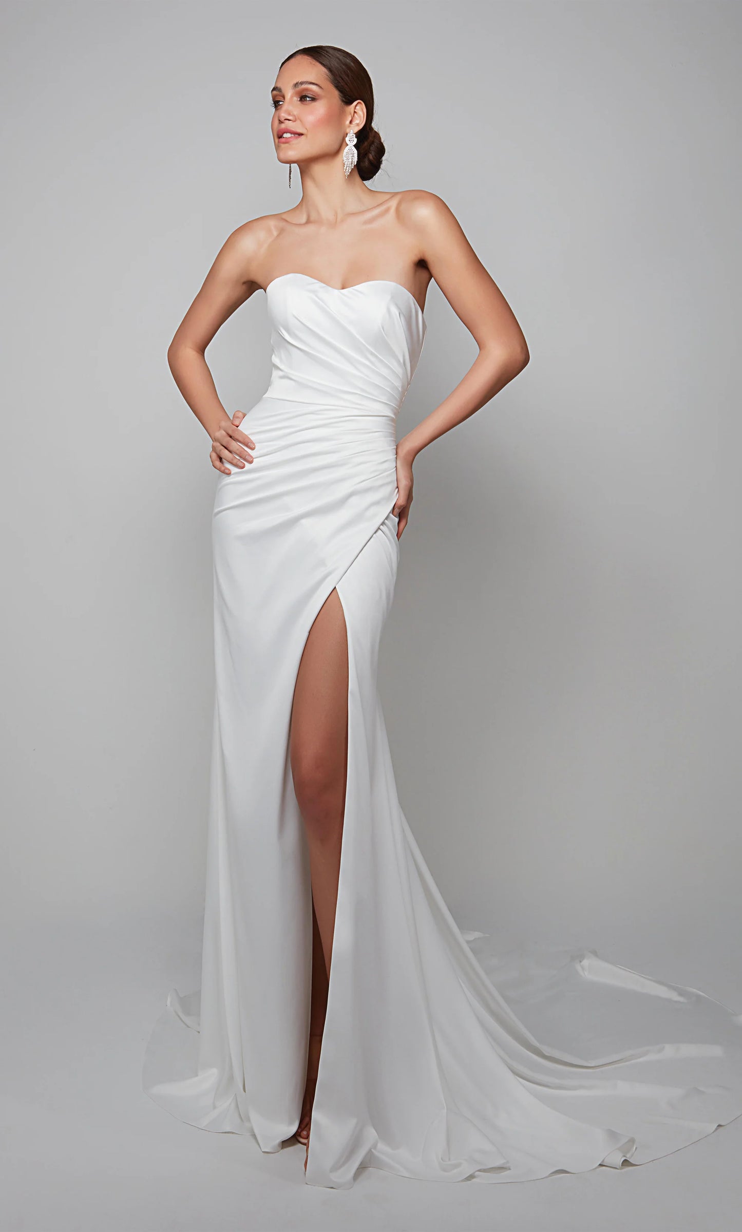 Alyce 7057