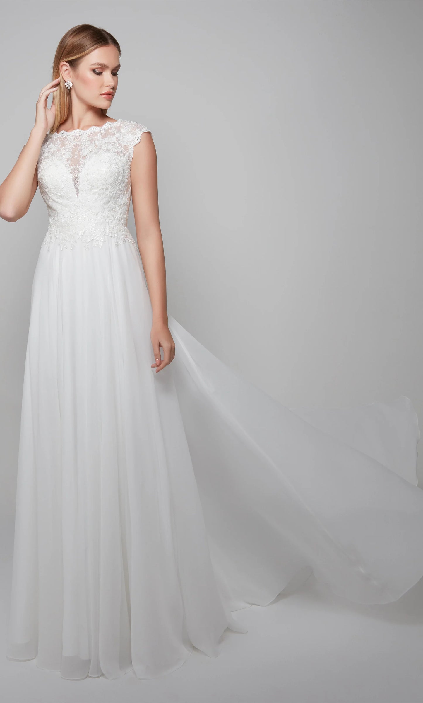 Alyce 7073