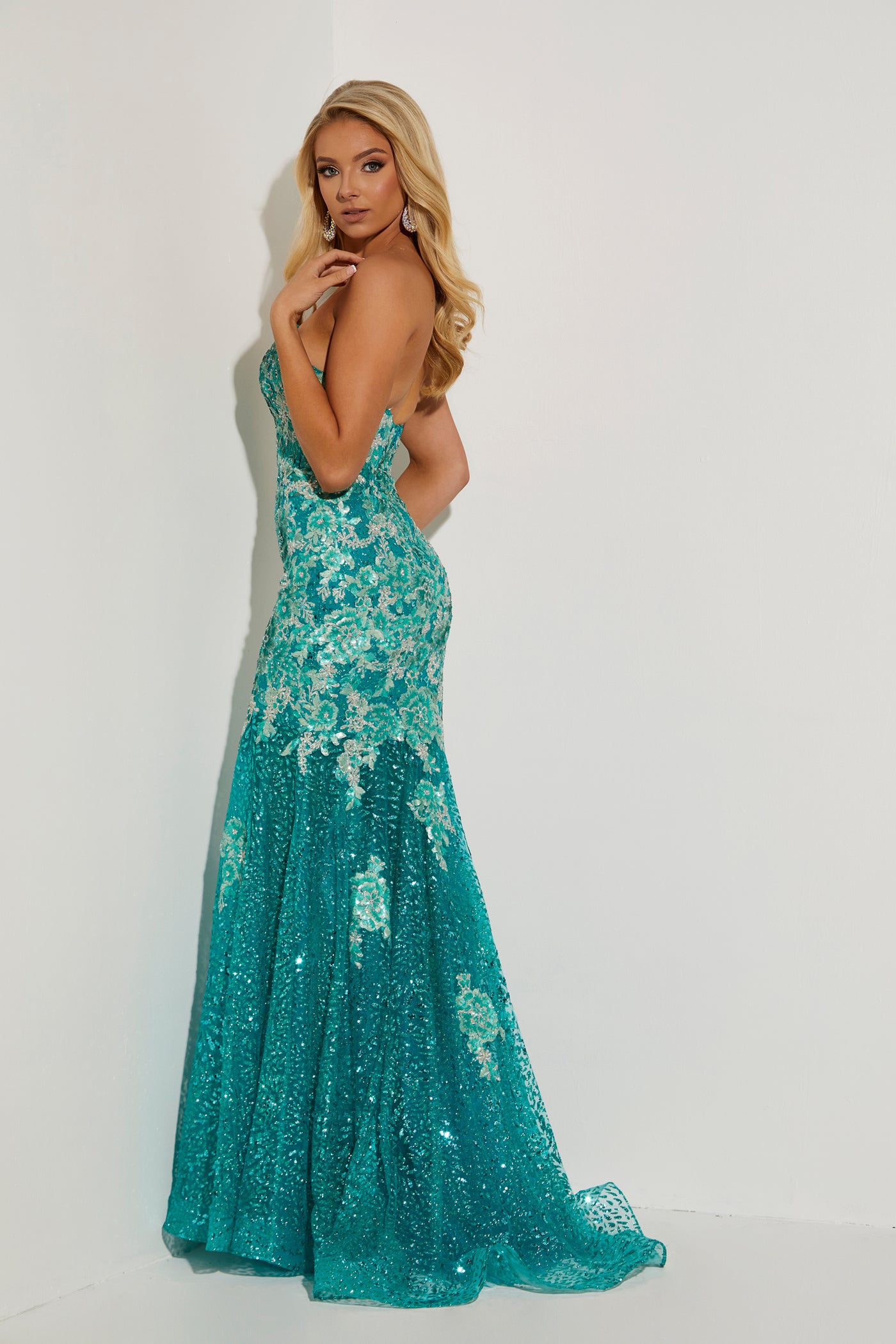 Jasz Couture 7420