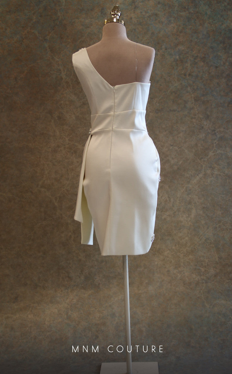 MNM Couture V6433